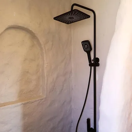 Naya Port לינה וארוחת בוקר אלאקאטי