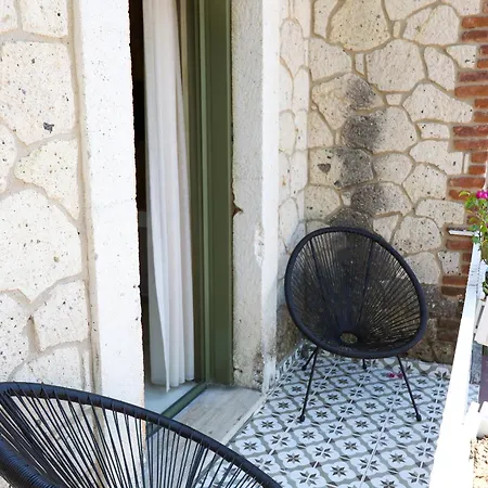 לינה וארוחת בוקר Naya Port *