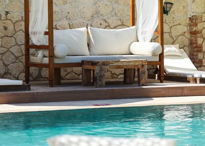 Bed & Breakfast Naya Port *