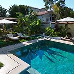 Naya Port Bed & Breakfast Alacati