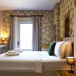 Bed & Breakfast Naya Port