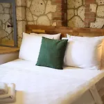 Bed & Breakfast Naya Port Alacati