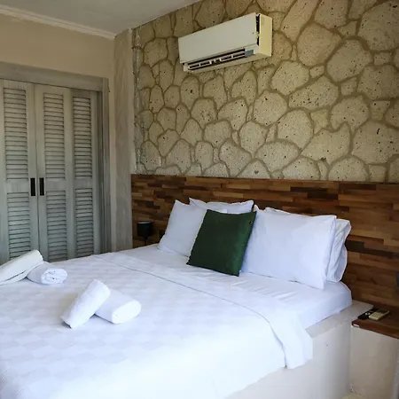 B&B Naya Port 알라카티