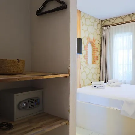 Naya Port Alojamento de Acomodação e Pequeno-almoço