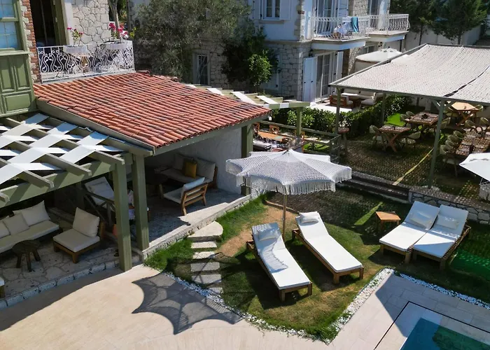 Naya Port Alojamento de Acomodação e Pequeno-almoço Alacati