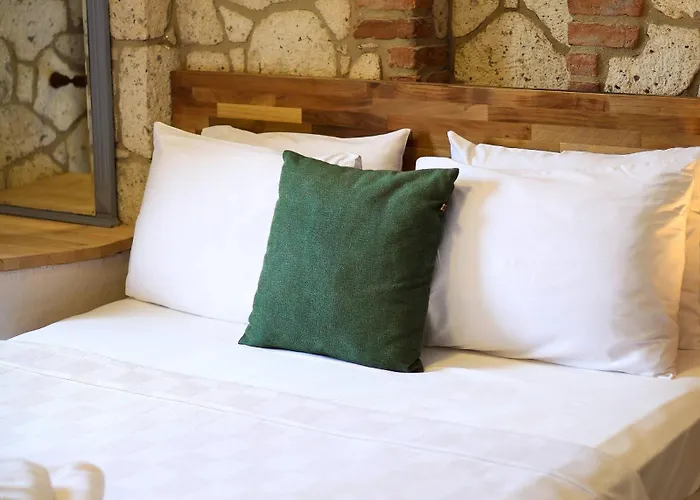 Alojamento de Acomodação e Pequeno-almoço Naya Port Alacati