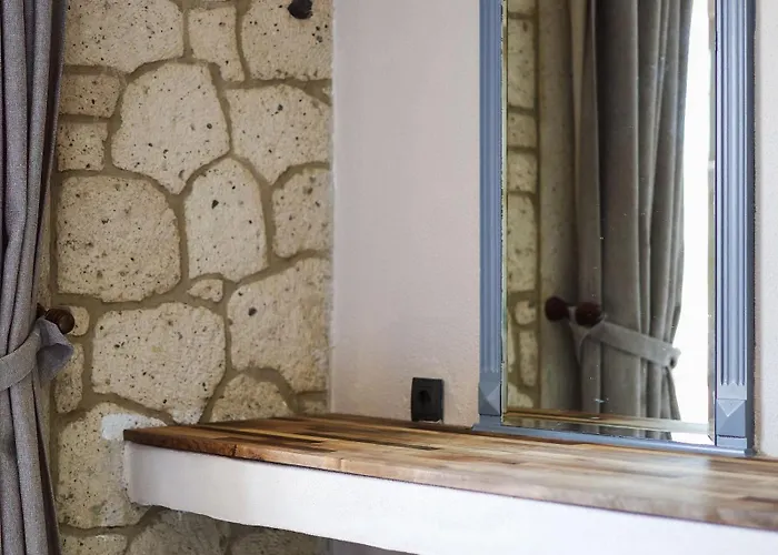 Naya Port Alojamento de Acomodação e Pequeno-almoço Alacati