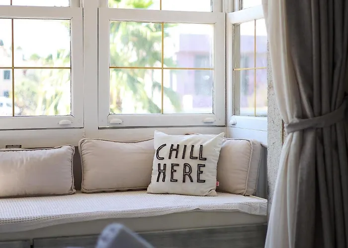 Alojamento de Acomodação e Pequeno-almoço Naya Port