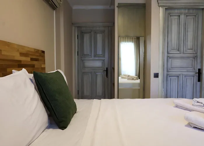 Naya Port Alojamento de Acomodação e Pequeno-almoço Alacati